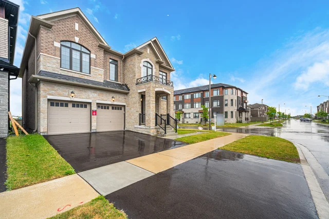 1 Moorcroft Place, Brampton - photo 2