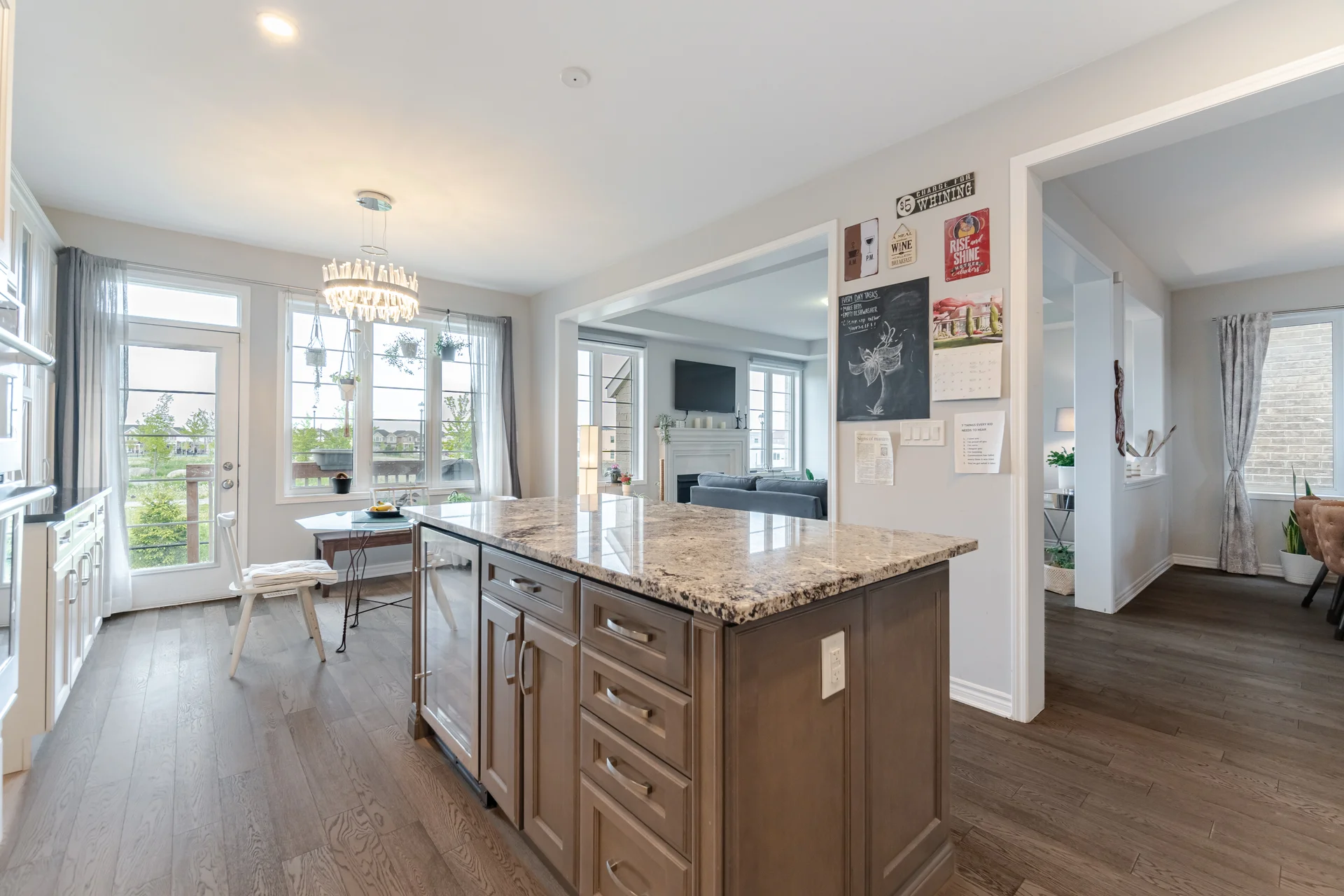 1419 Chretien Street, Milton - photo 26