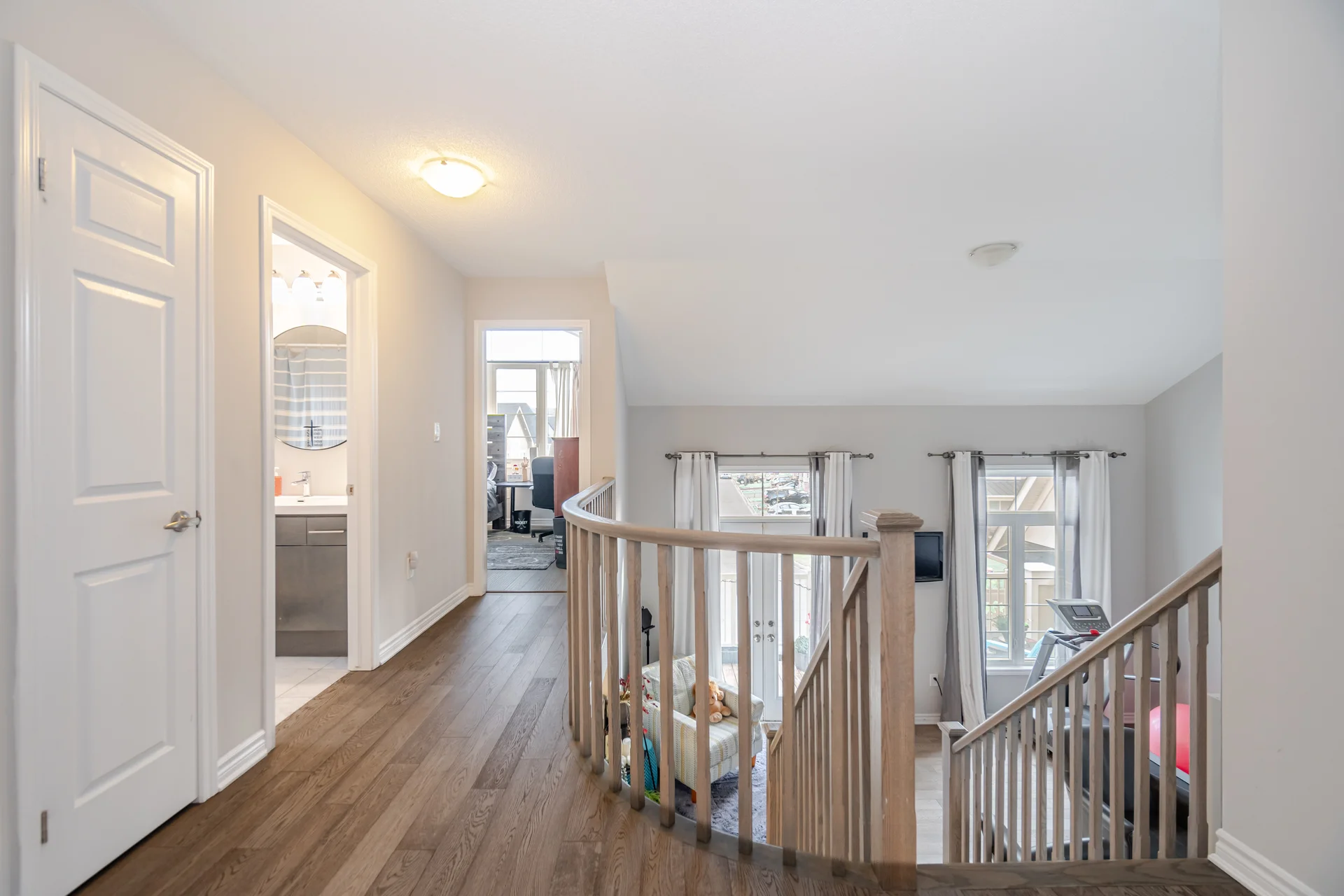 1419 Chretien Street, Milton - photo 37