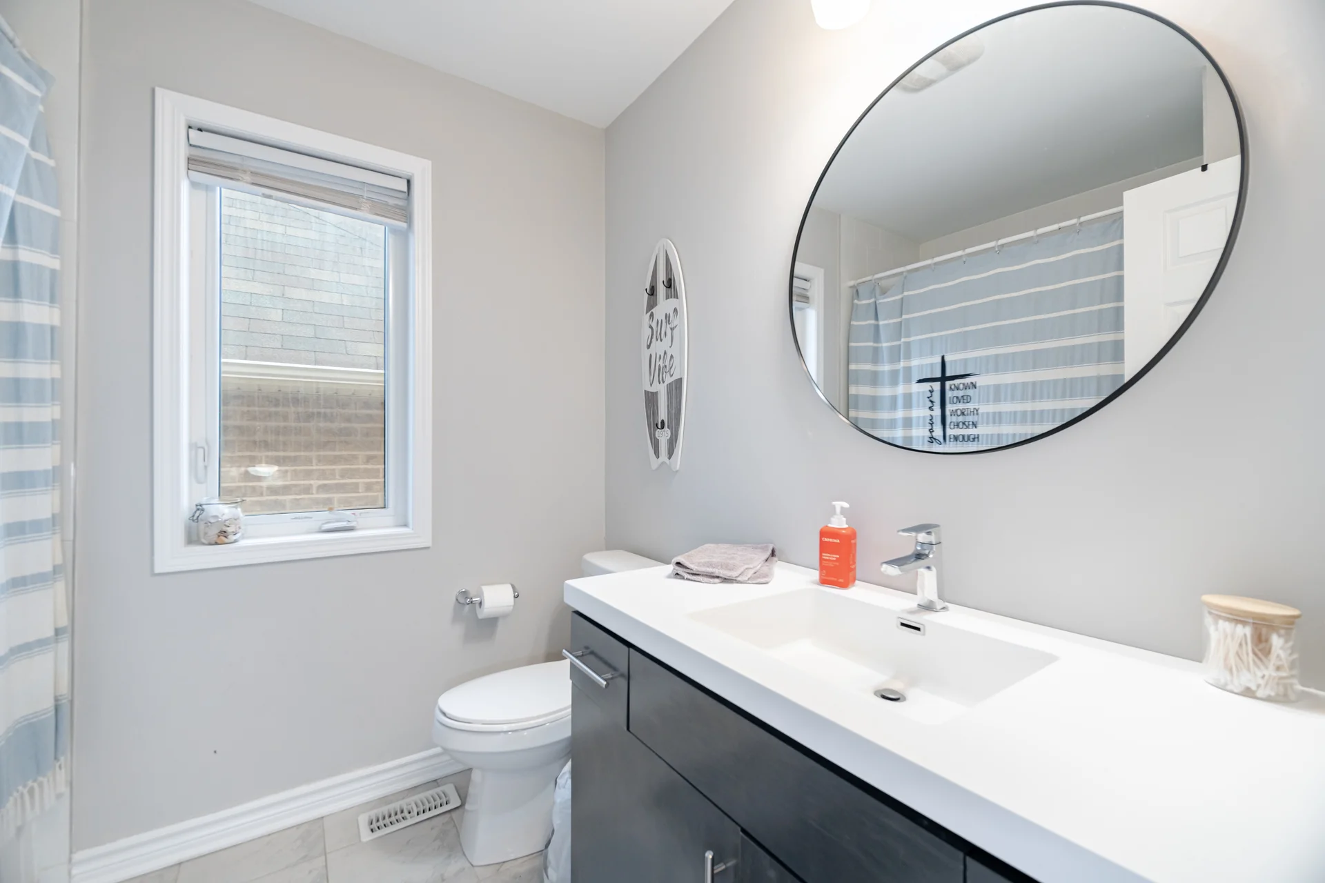 1419 Chretien Street, Milton - photo 49
