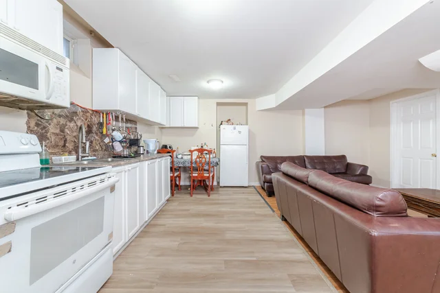 7 Millsborough Road, Brampton - photo 68