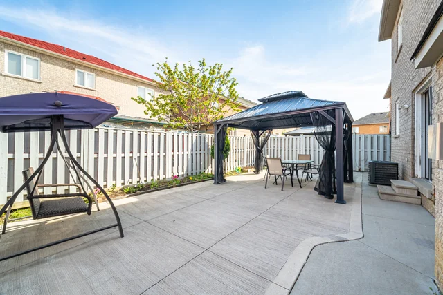 7 Millsborough Road, Brampton - photo 78