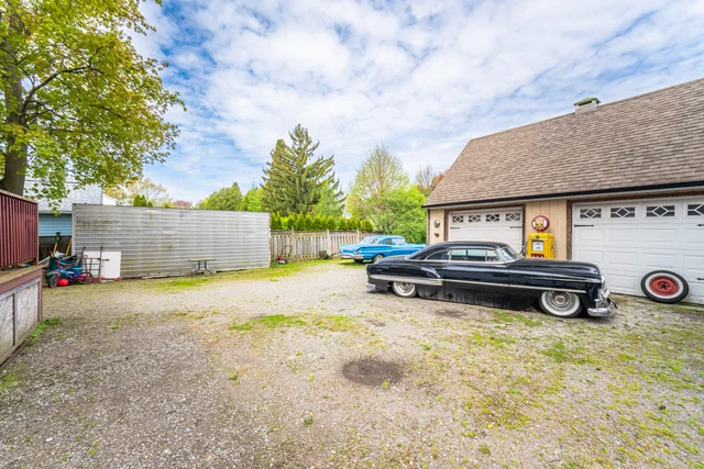 980 King Street East, Oshawa - photo 48