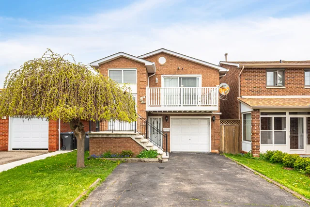 30 Panda Lane, Brampton - photo 1