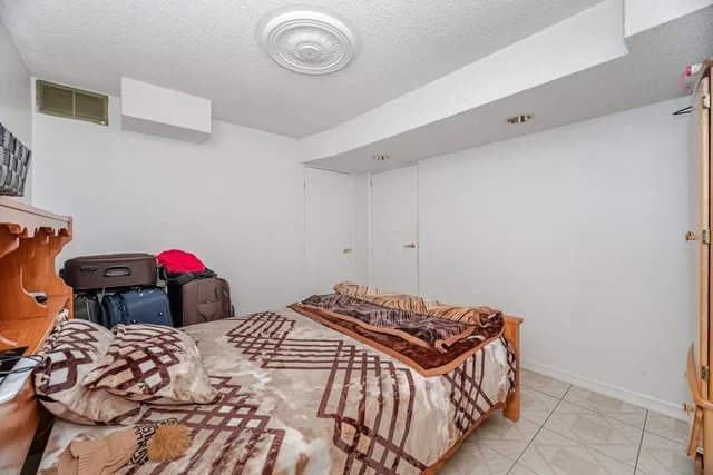 30 Panda Lane, Brampton - photo 38