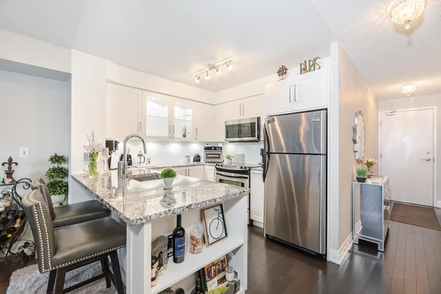 #1506-25 Carlton Street, Toronto - photo 11