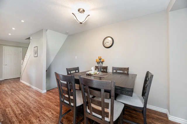 1340 Brands Court, Pickering - photo 15