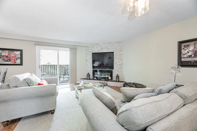 1340 Brands Court, Pickering - photo 17