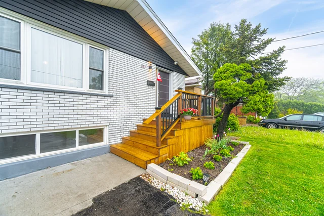 297 Mohawk Road West, Hamilton - photo 5