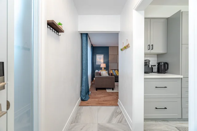 297 Mohawk Road West, Hamilton - photo 8