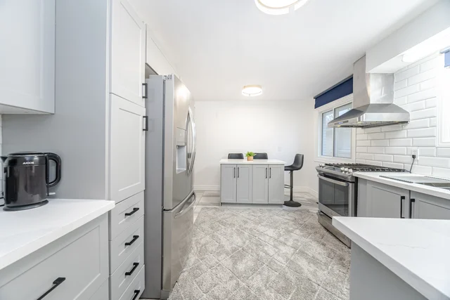 297 Mohawk Road West, Hamilton - photo 9