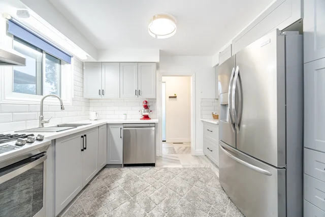 297 Mohawk Road West, Hamilton - photo 10