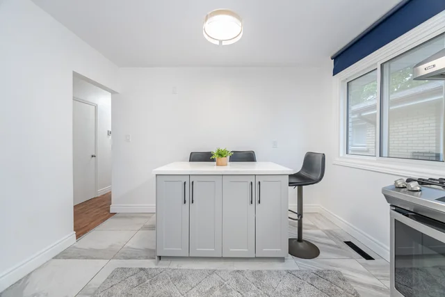 297 Mohawk Road West, Hamilton - photo 13
