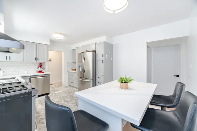 297 Mohawk Road West, Hamilton - photo 15