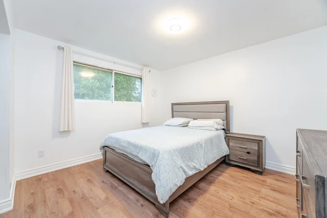 297 Mohawk Road West, Hamilton - photo 23