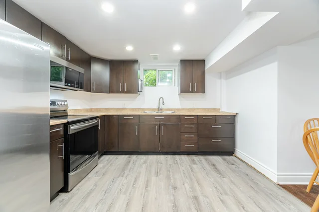 297 Mohawk Road West, Hamilton - photo 42