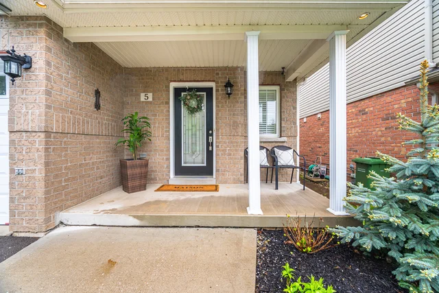 5 Leamster Trail, Caledon - photo 4