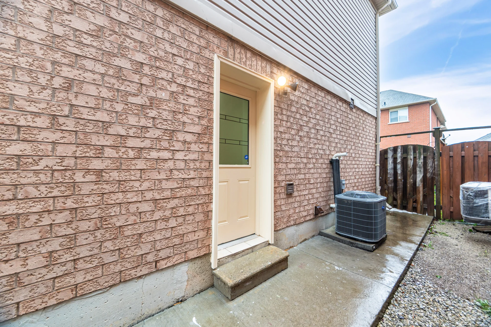 77 Milkweed Crescent, Brampton - photo 71