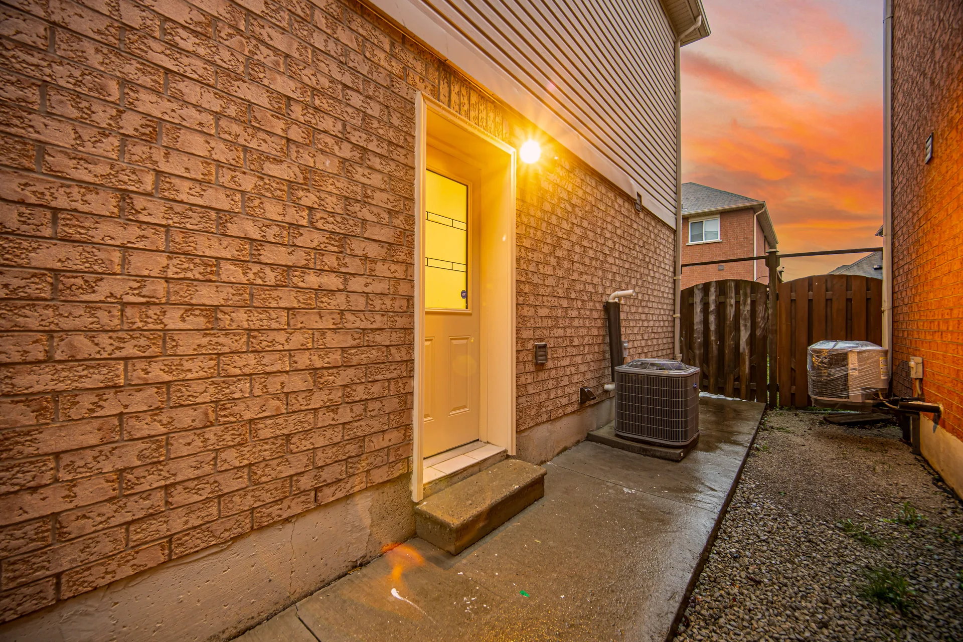 77 Milkweed Crescent, Brampton - photo 76