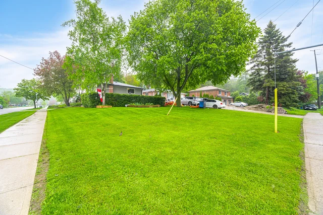 175 Connaught Crescent, Bolton - photo 3
