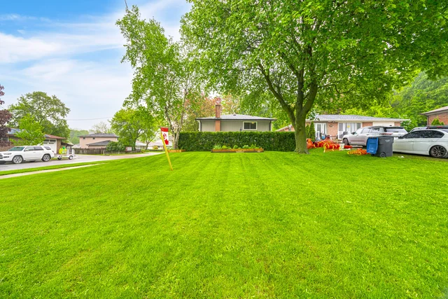 175 Connaught Crescent, Bolton - photo 4