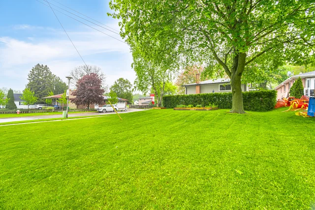 175 Connaught Crescent, Bolton - photo 6