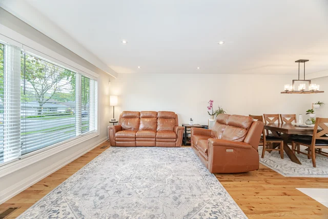 175 Connaught Crescent, Bolton - photo 13