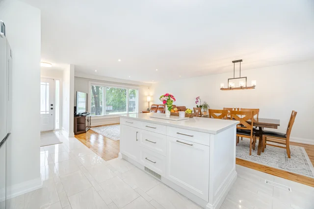 175 Connaught Crescent, Bolton - photo 22