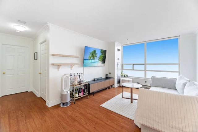 #1401-250 Webb Drive, Mississauga - photo 17