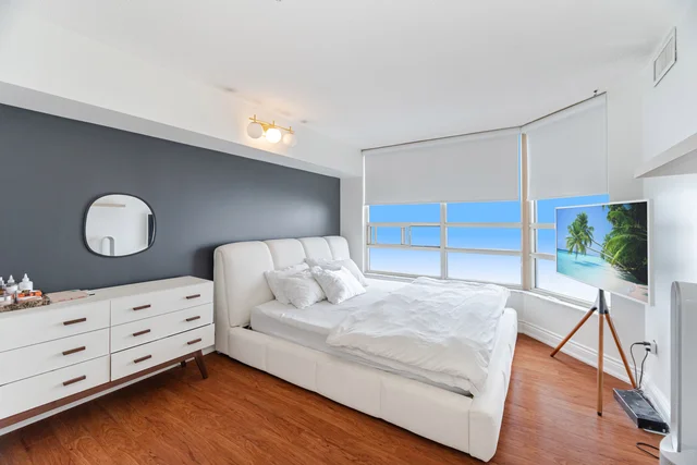 #1401-250 Webb Drive, Mississauga - photo 18