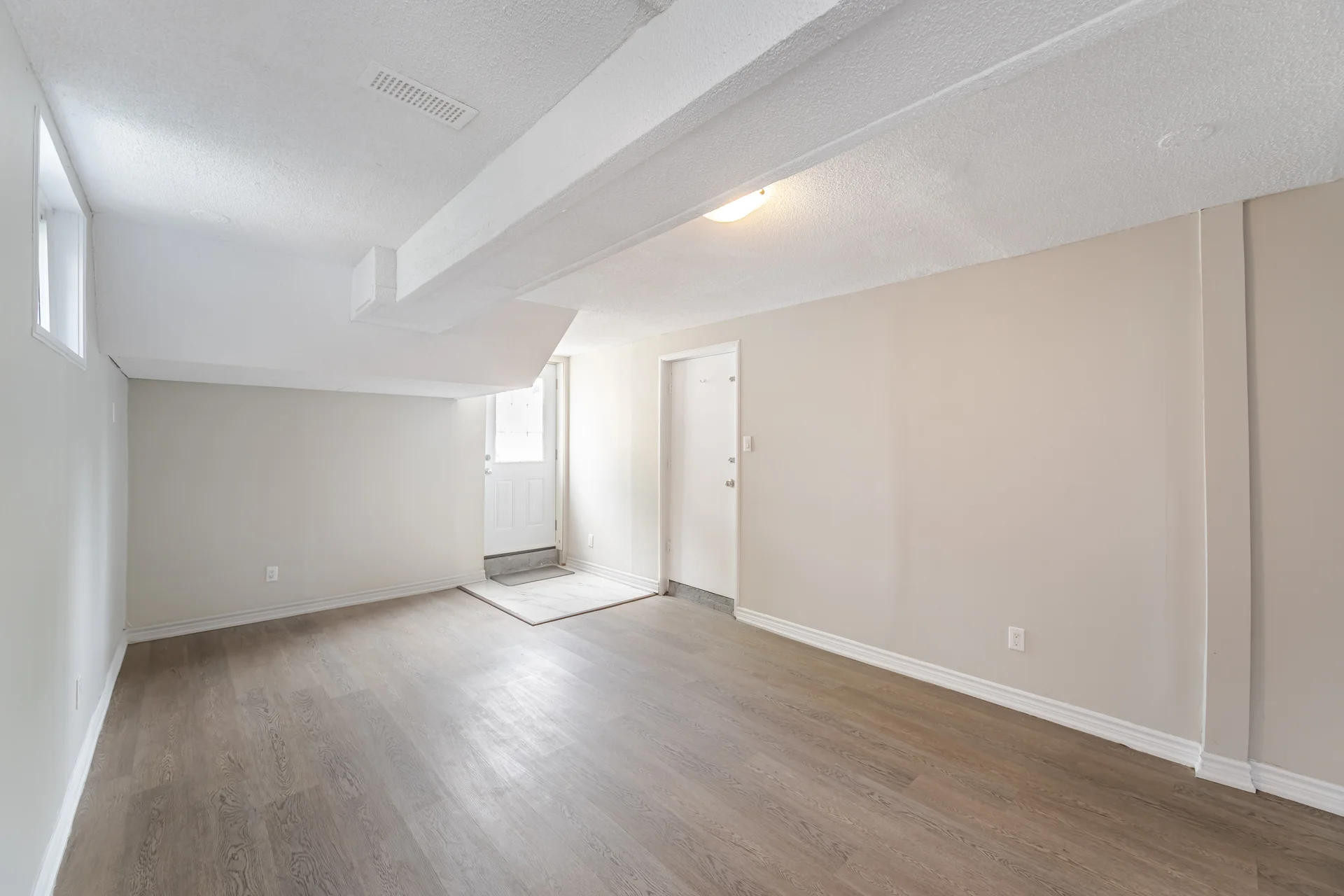 23 Merton Road, Brampton - photo 36