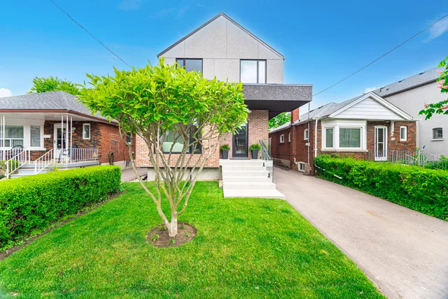 108 Sammon Avenue, East York - photo 4