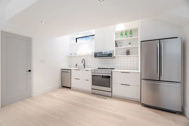 108 Sammon Avenue, East York - photo 66