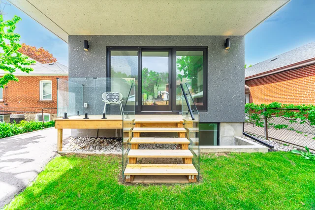 108 Sammon Avenue, East York - photo 78