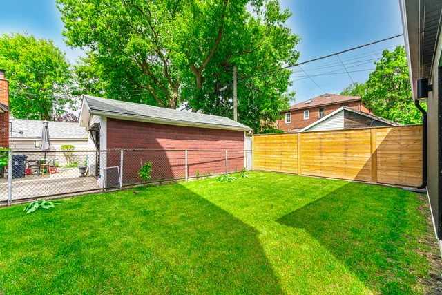 108 Sammon Avenue, East York - photo 82