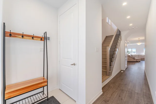 307 Ridley Crescent, Southgate - photo 9