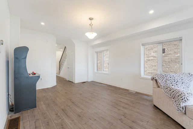 307 Ridley Crescent, Southgate - photo 15