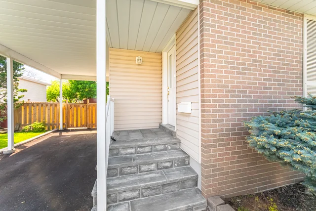 808 Batory Avenue, Pickering - photo 4