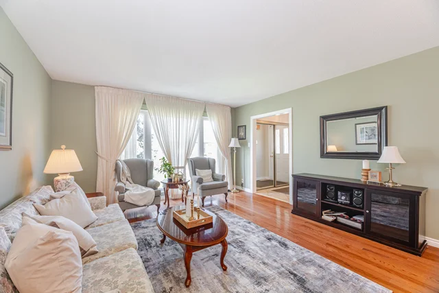 808 Batory Avenue, Pickering - photo 8