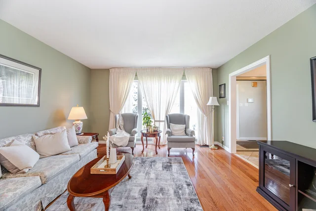 808 Batory Avenue, Pickering - photo 9