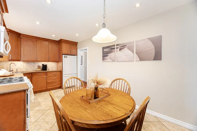 808 Batory Avenue, Pickering - photo 20