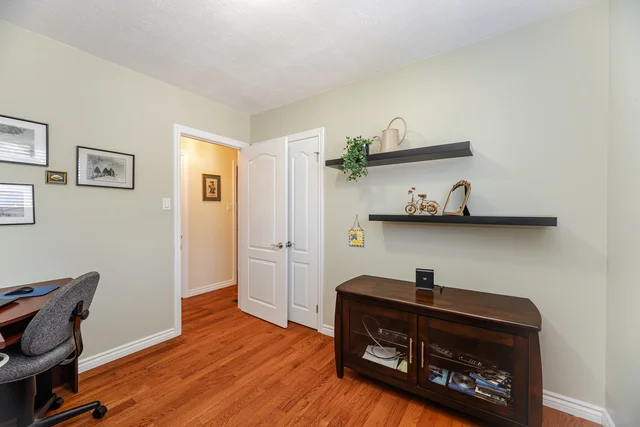 808 Batory Avenue, Pickering - photo 28