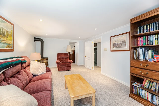808 Batory Avenue, Pickering - photo 34