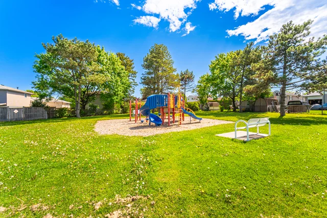 808 Batory Avenue, Pickering - photo 51