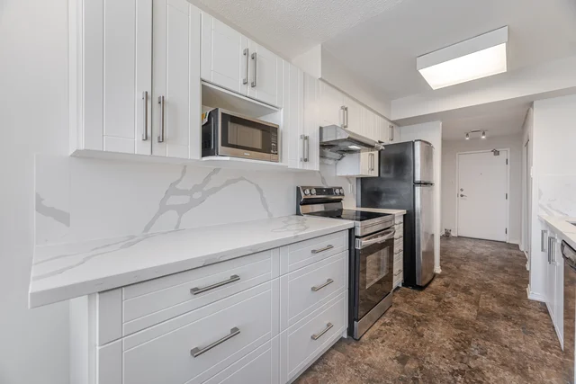 #2008-330 Rathburn Road West, Mississauga - photo 13