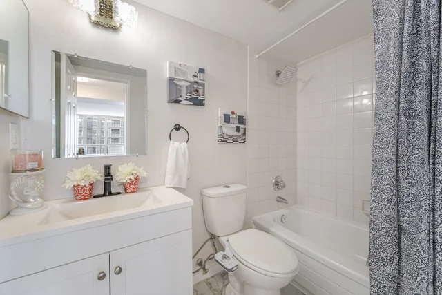 #2008-330 Rathburn Road West, Mississauga - photo 23