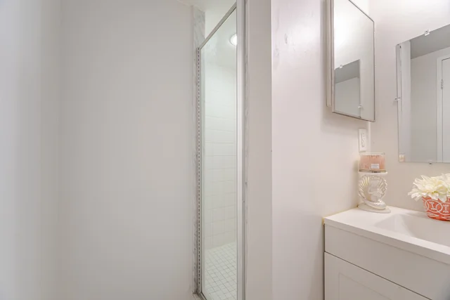 #2008-330 Rathburn Road West, Mississauga - photo 24