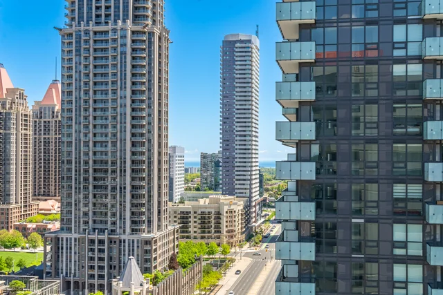 #2008-330 Rathburn Road West, Mississauga - photo 37