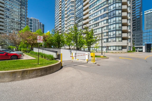 #2008-330 Rathburn Road West, Mississauga - photo 46