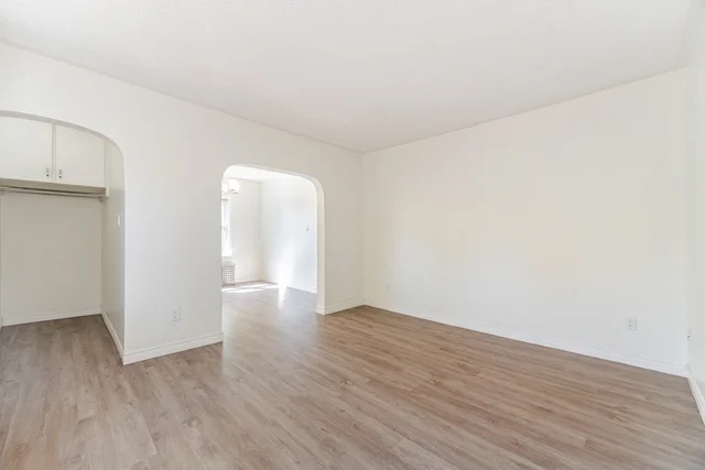 64 Sheldon Avenue North, Kitchener - photo 14